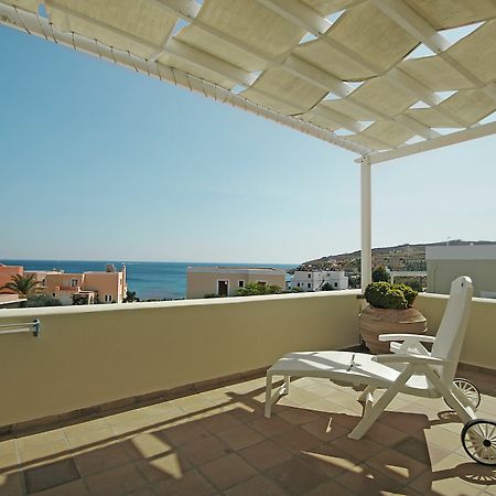Emilia Luxury Apartments Megas Gialos - Nites Екстер'єр фото