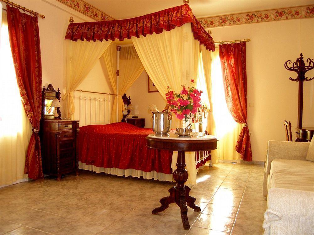 Emilia Luxury Apartments Megas Gialos - Nites Екстер'єр фото