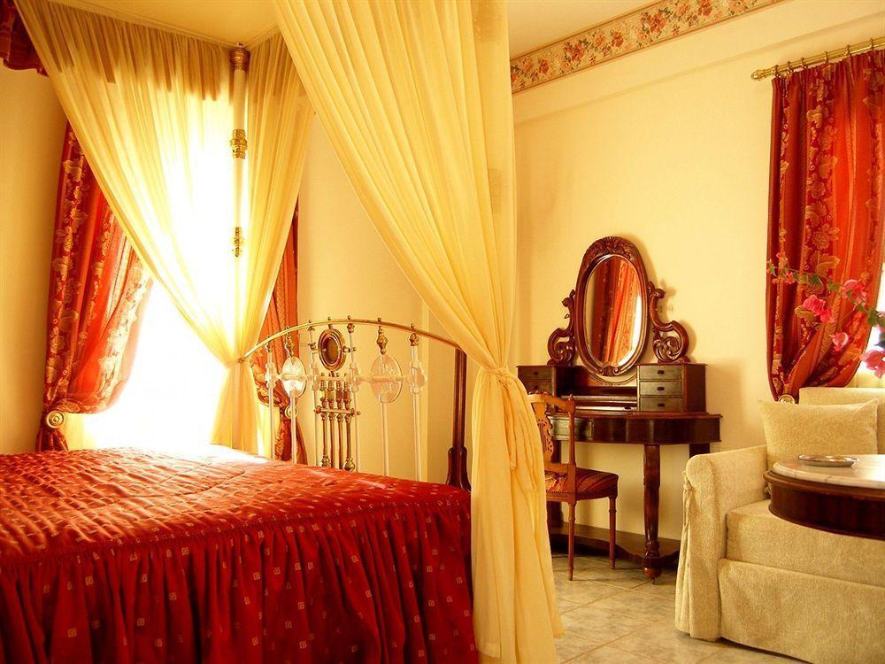 Emilia Luxury Apartments Megas Gialos - Nites Екстер'єр фото