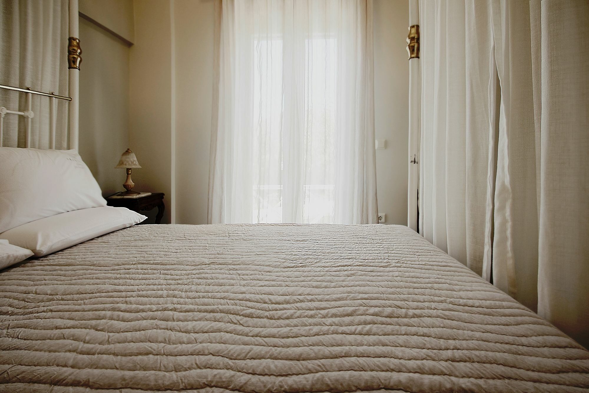 Emilia Luxury Apartments Megas Gialos - Nites Екстер'єр фото