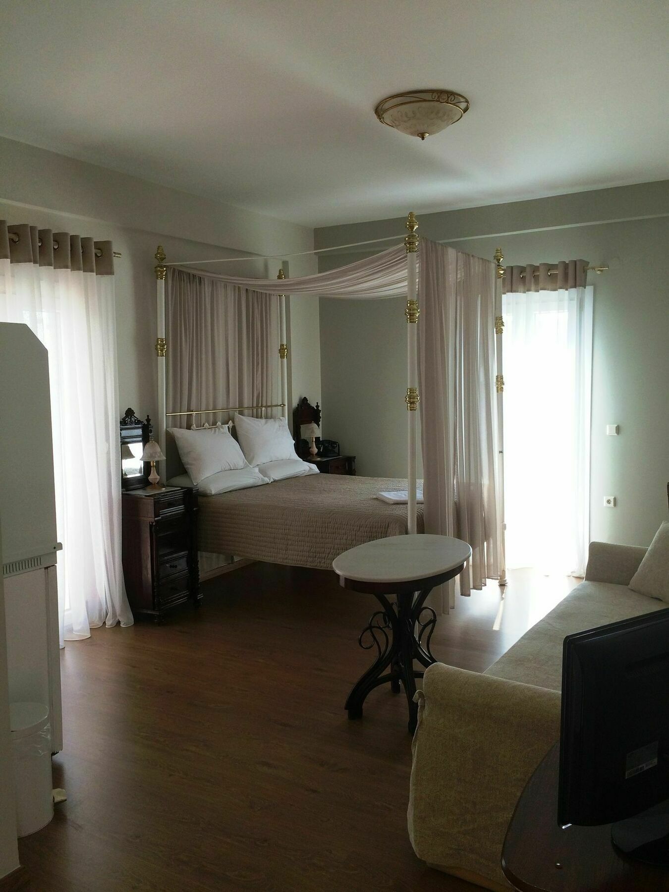 Emilia Luxury Apartments Megas Gialos - Nites Екстер'єр фото